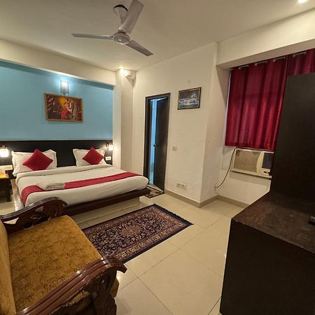 Airport Hotel Port View New Delhi Bagian luar foto