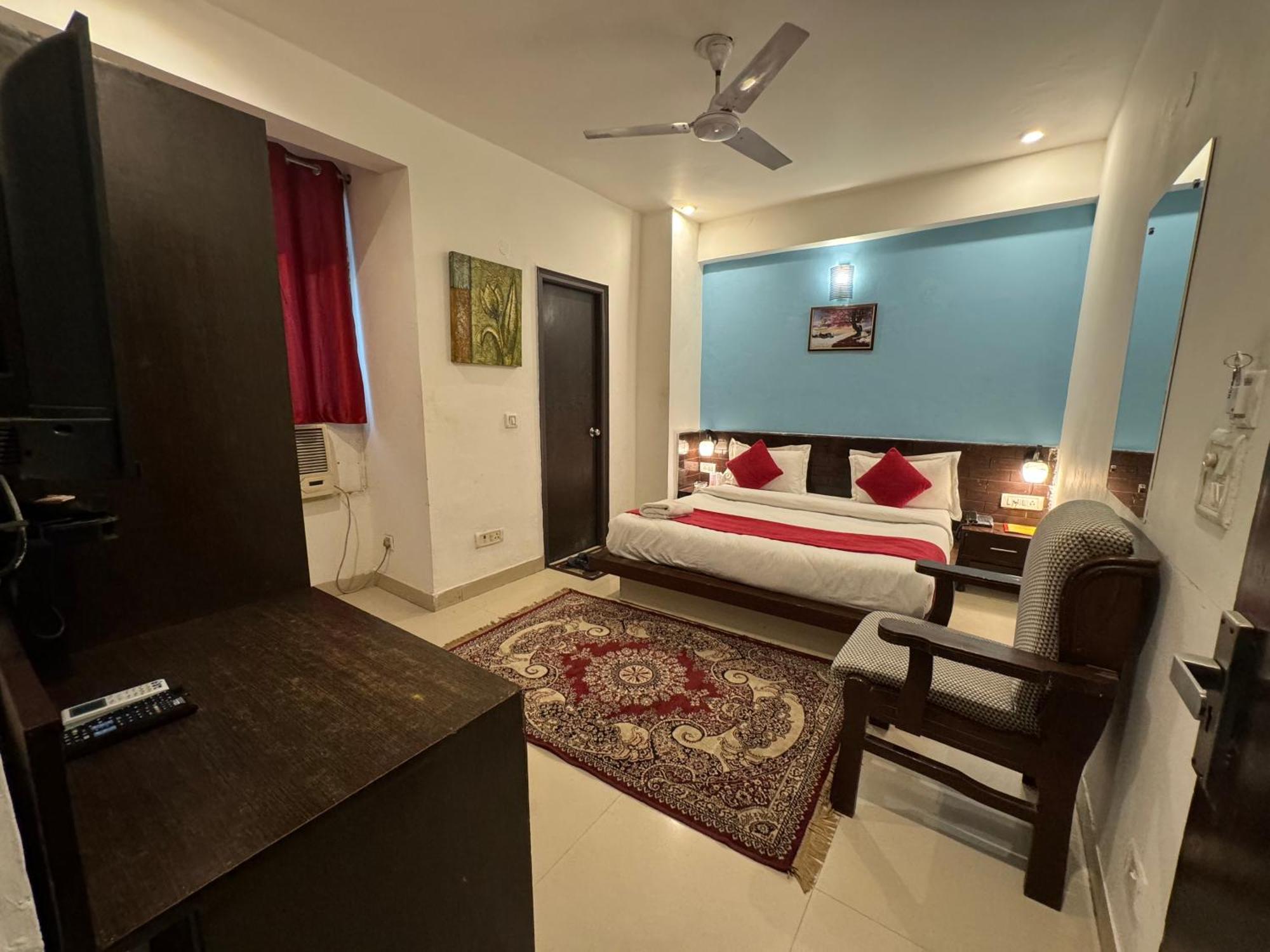 Airport Hotel Port View New Delhi Bagian luar foto