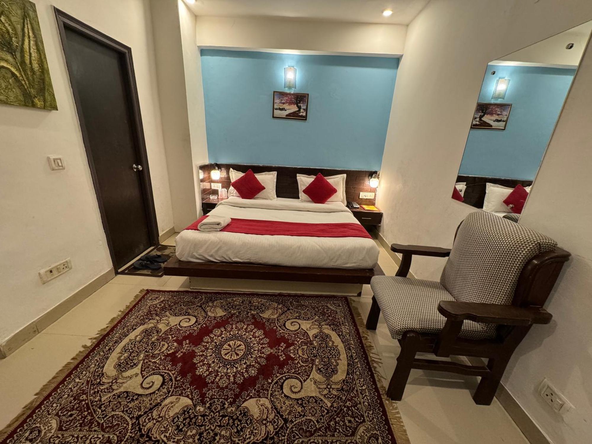 Airport Hotel Port View New Delhi Bagian luar foto