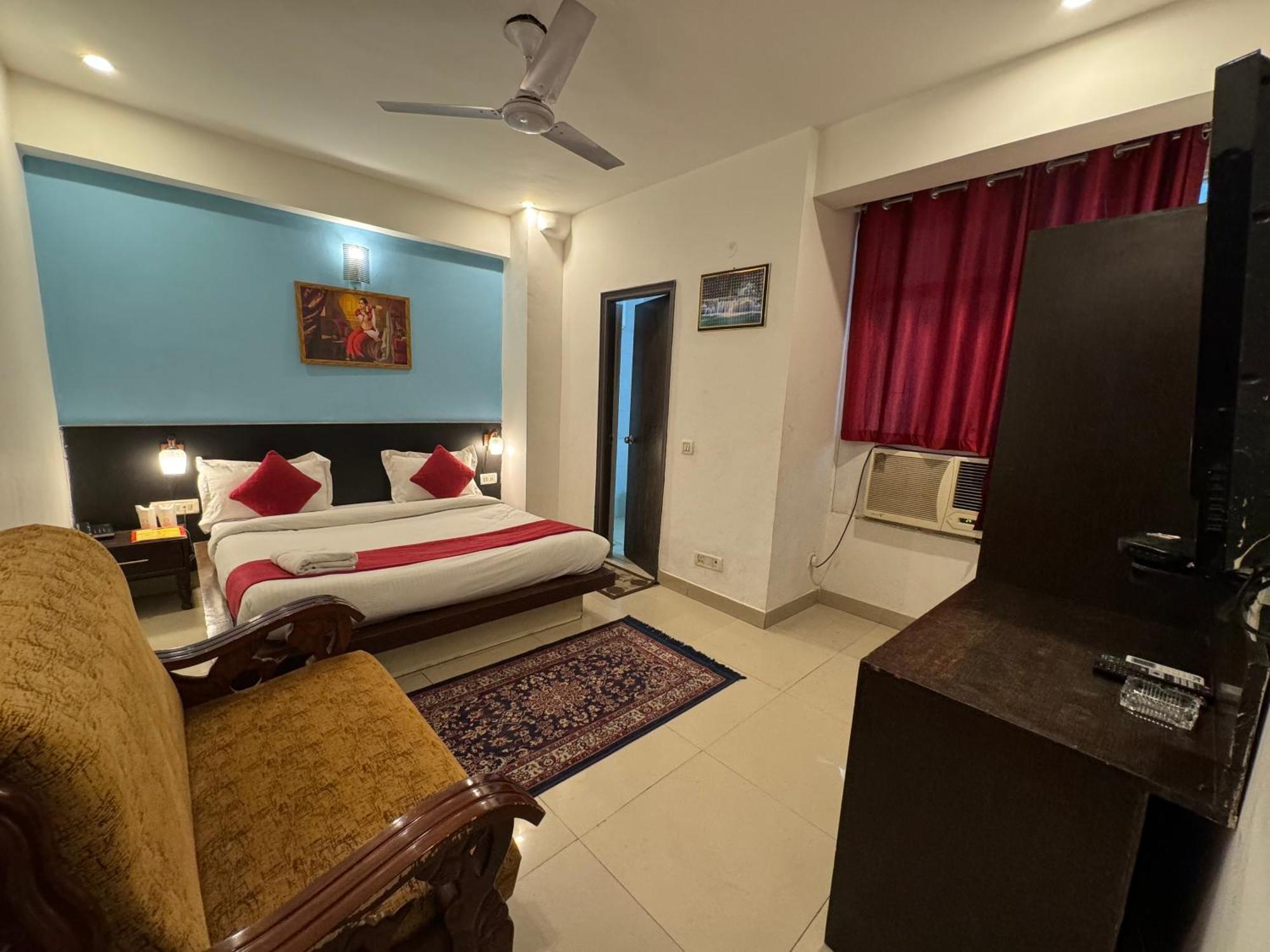 Airport Hotel Port View New Delhi Bagian luar foto