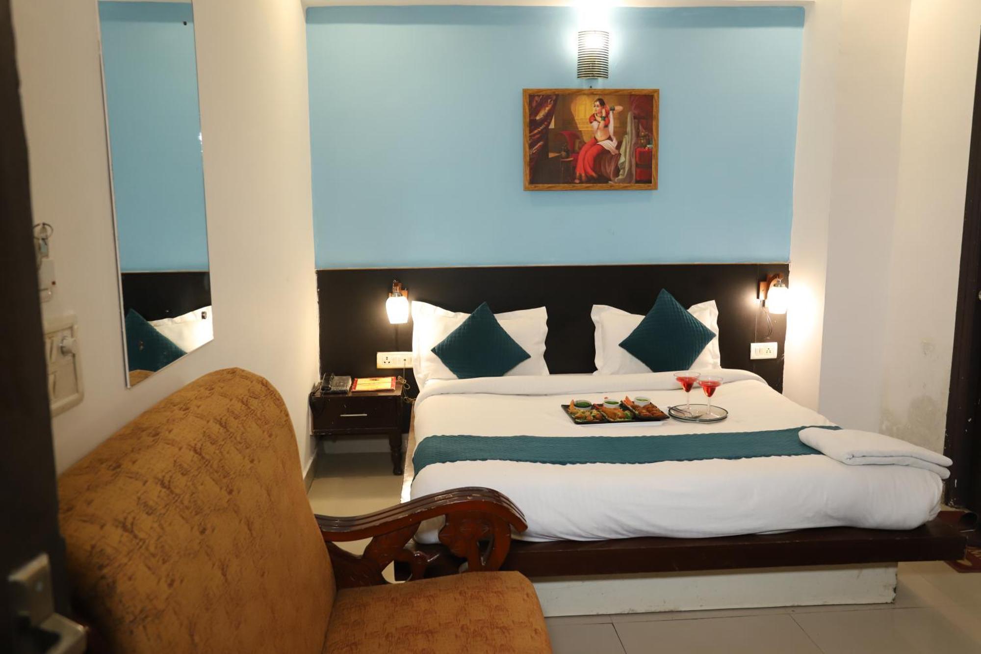 Airport Hotel Port View New Delhi Bagian luar foto