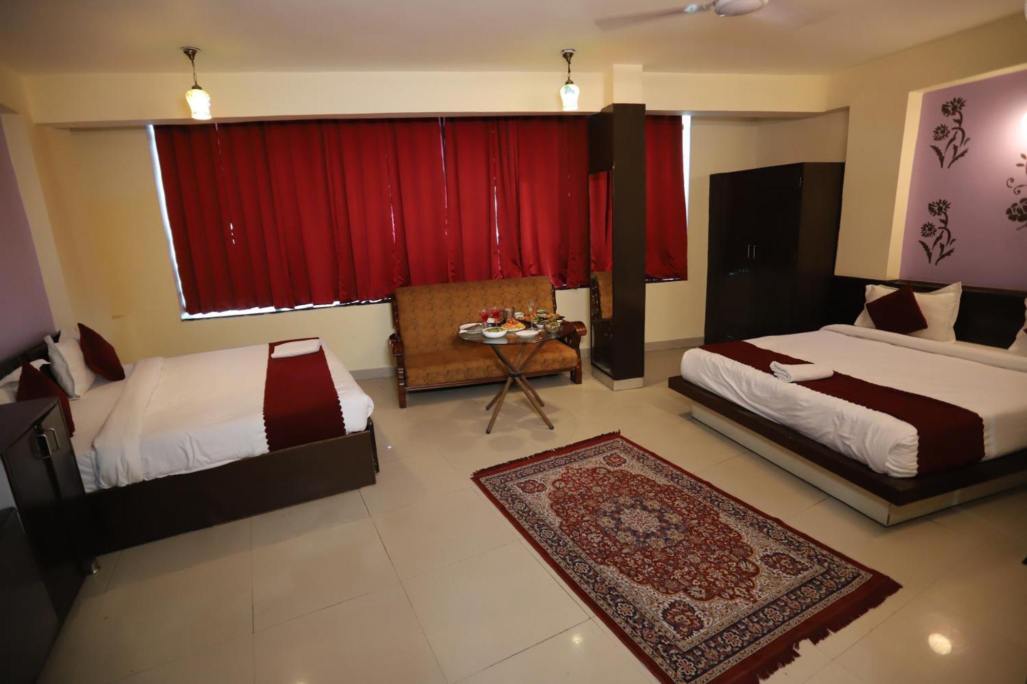 Airport Hotel Port View New Delhi Bagian luar foto
