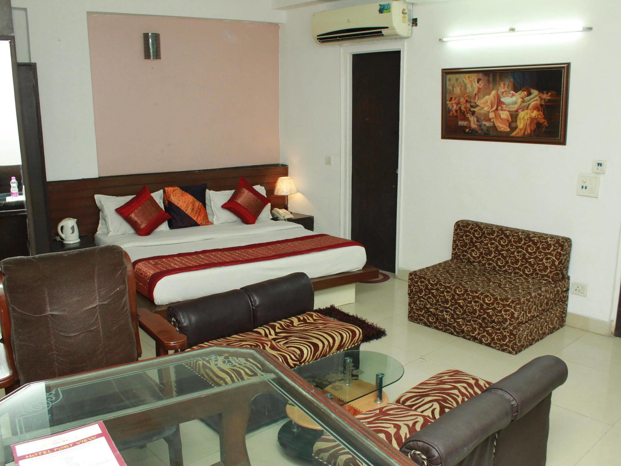 Airport Hotel Port View New Delhi Bagian luar foto